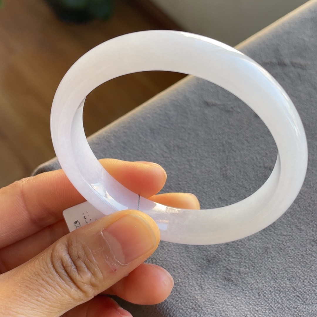 翡翠未镶嵌手镯粉紫贵妃