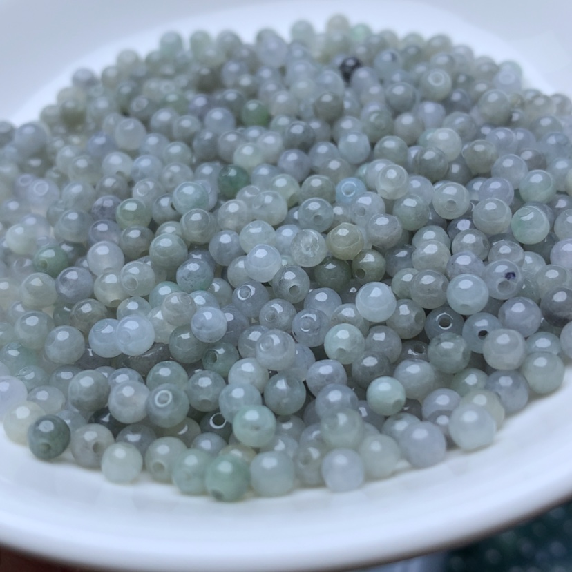 翡翠a货 卡3.5冰乌鸡100个