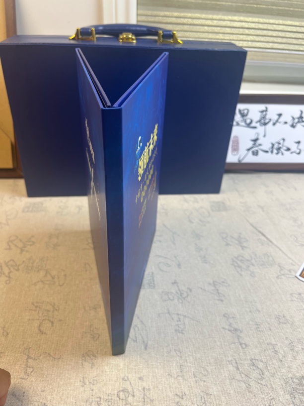 航航册子装饰摆件