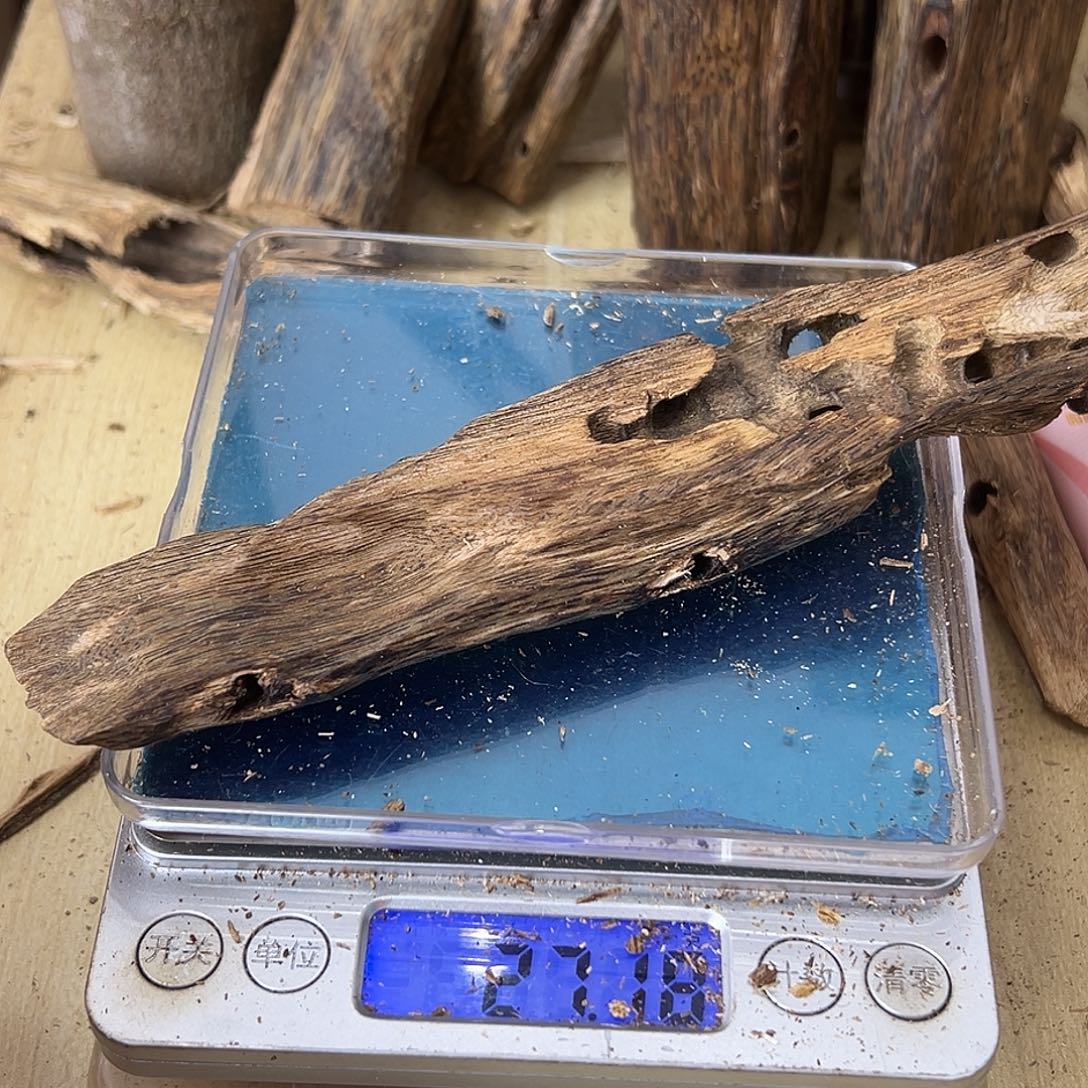 香料绿奇楠虫漏27克白棋