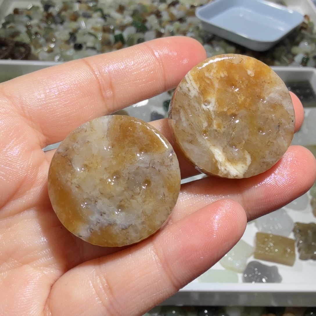 和田玉未镶嵌珠宝奇石