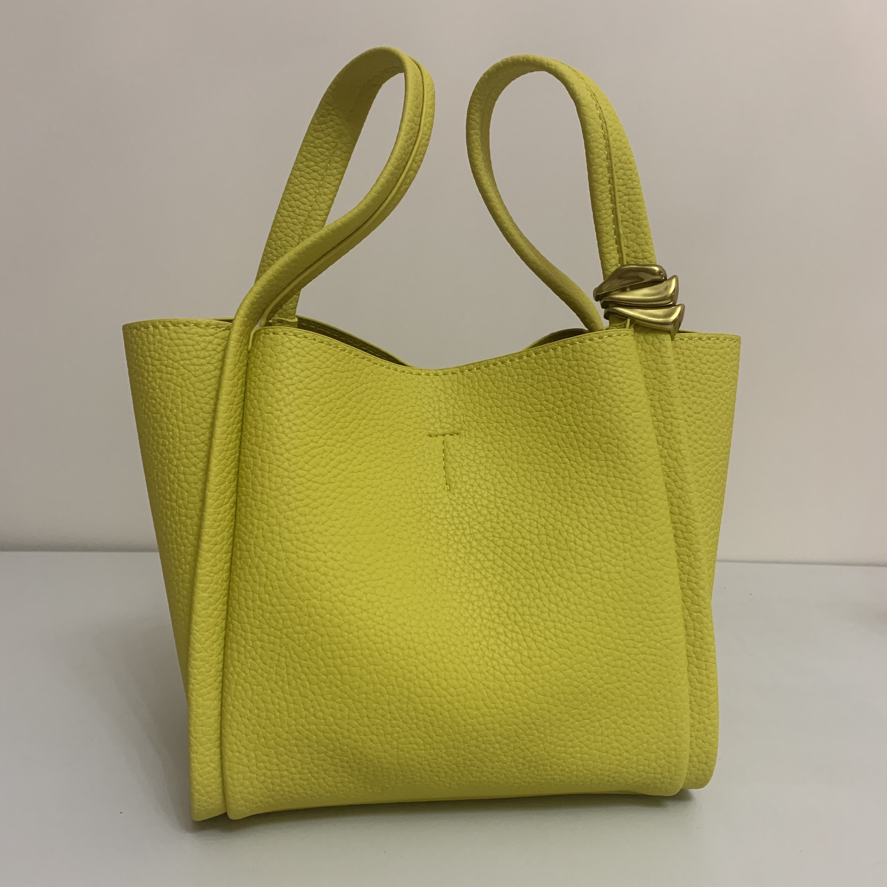 头层牛皮！！大容量菜篮子可手提可斜挎可单肩bw001手拎包水桶包