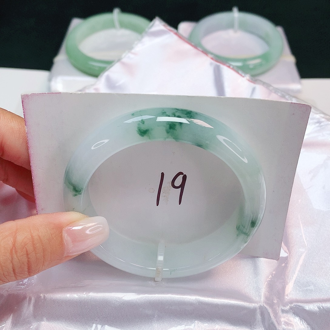 翡翠未镶嵌手镯 正圈53.2