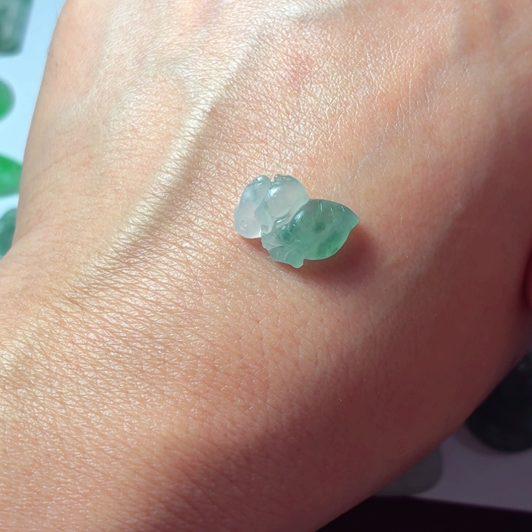 定制翡翠未镶嵌包工