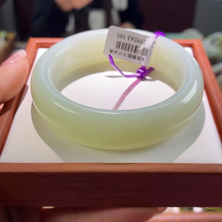 和田玉未镶嵌手镯21 57.58