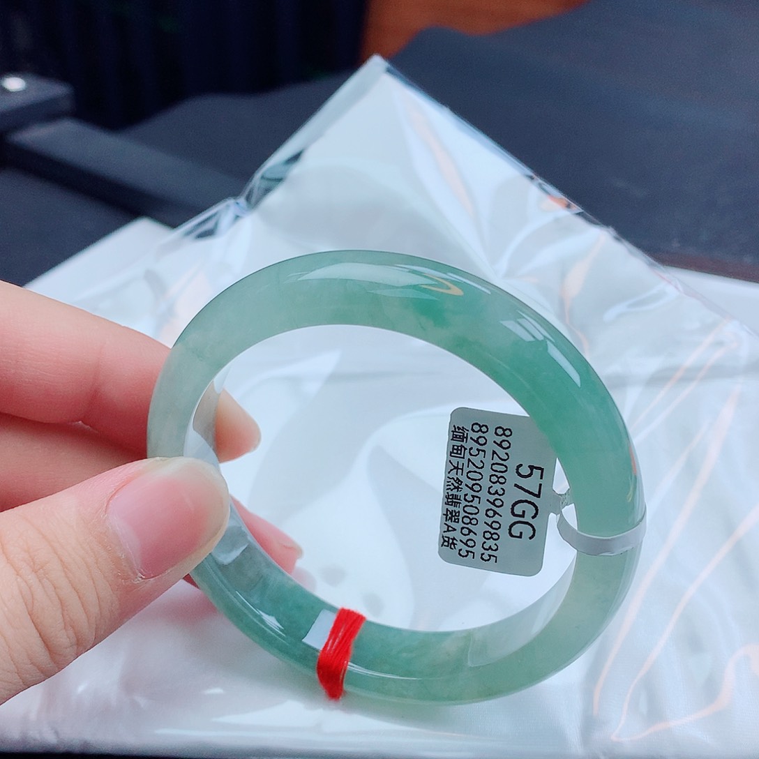 翡翠手镯未镶嵌天然缅甸翡翠A货手镯 