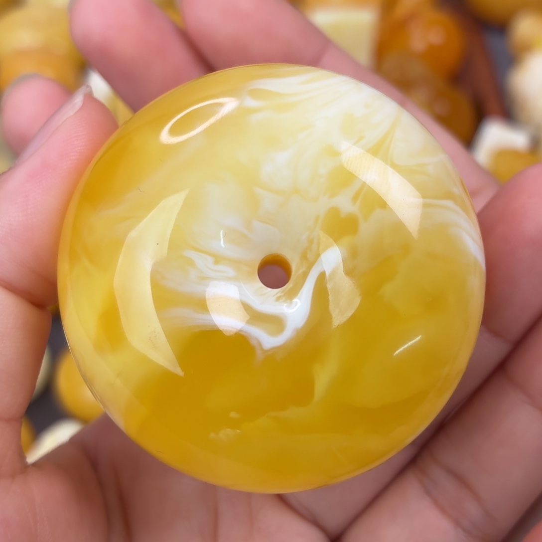 蜜蜡未镶嵌吊坠(不含链)金瓷白溶洞扣