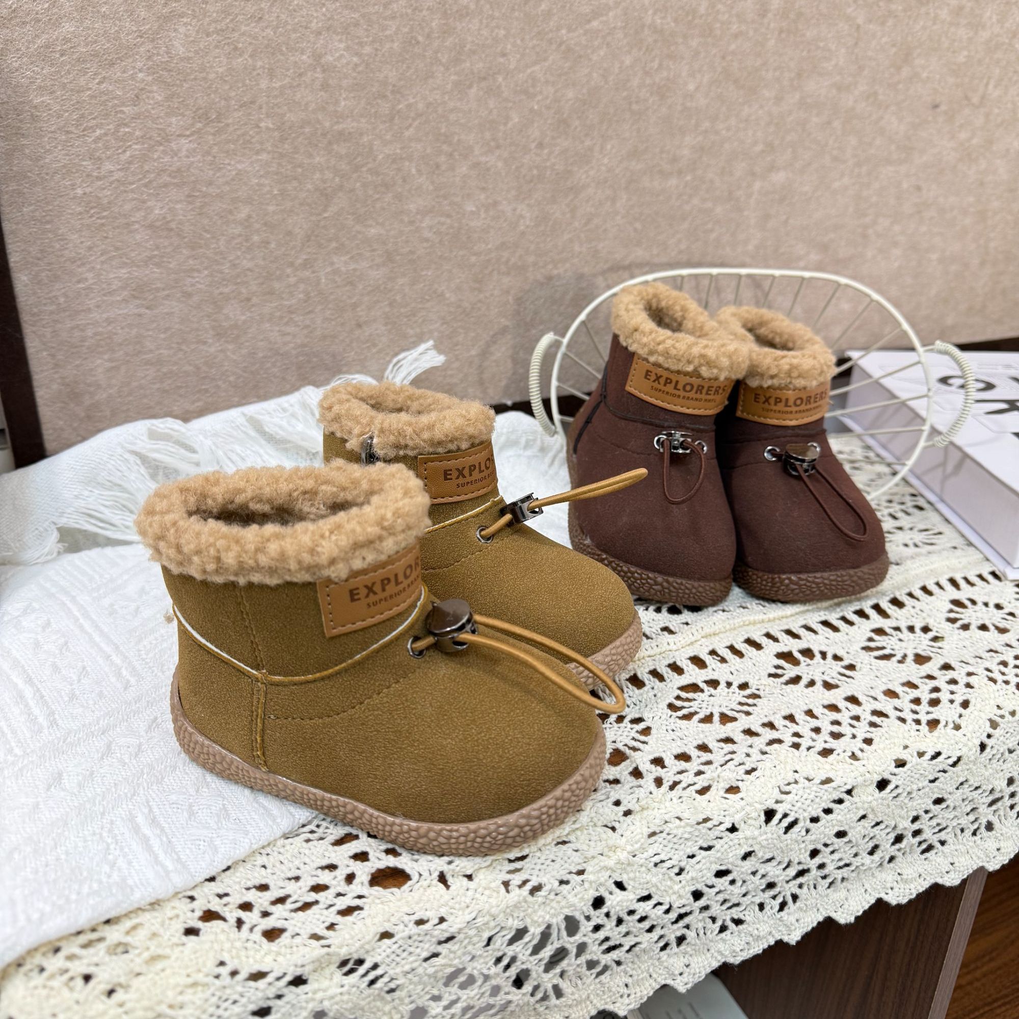 儿童短靴2025冬季新款加绒儿童宝宝软底雪地棉靴女童保暖时尚棉鞋