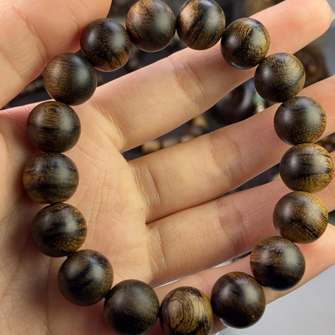 沉香手串I****k越南芽庄白瘤疤虎斑