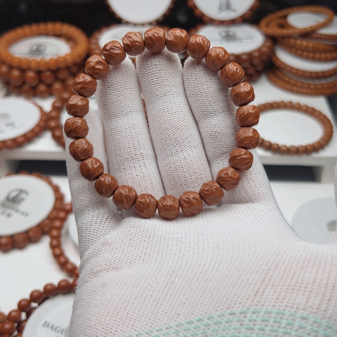 简***单吊坠桃核桃核手串