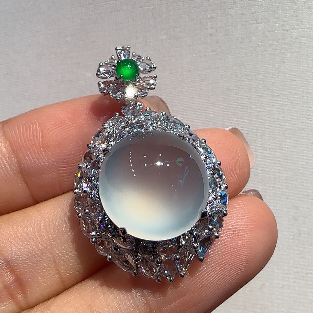 翡翠18K金镶嵌吊坠(不含链)吊坠