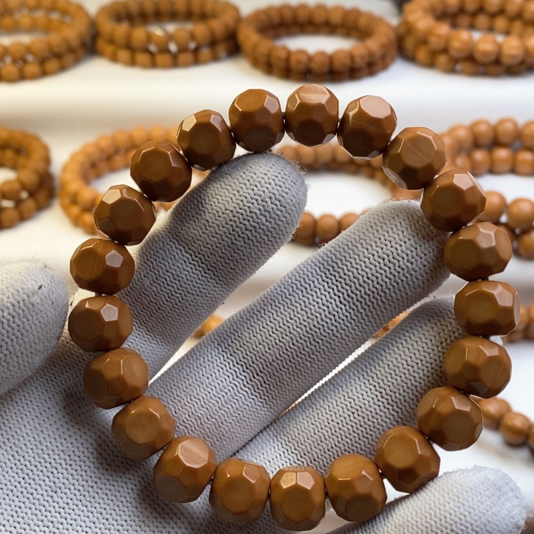 猴头核桃手串家****犬六方