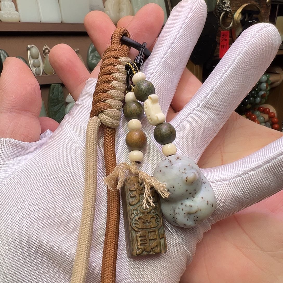 和田玉未镶嵌颈饰桂花糕柔光趴趴猫钥匙挂/包挂 福利9