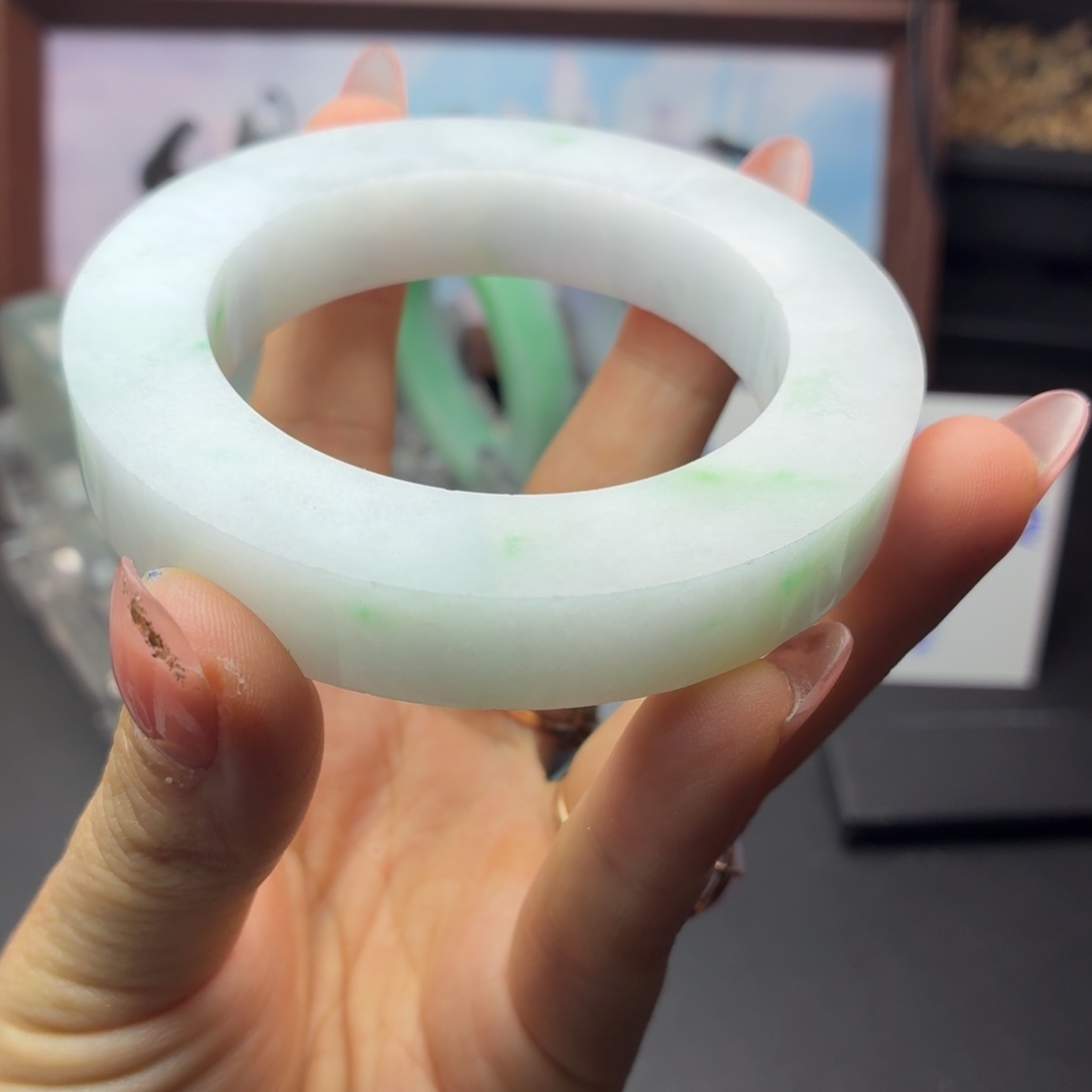 鱼***鱼定制翡翠未镶嵌翡翠手镯