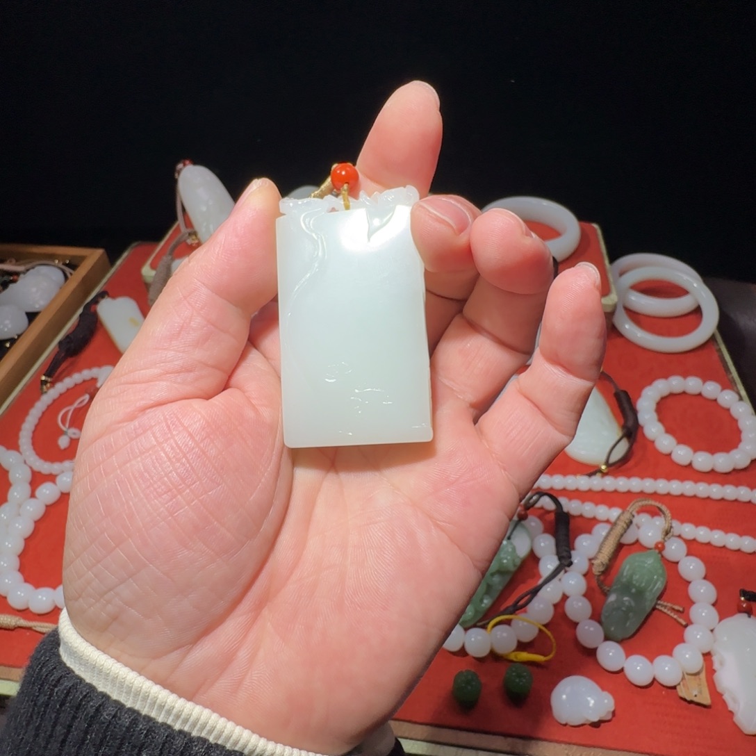 青***雪和田玉未镶嵌吊坠(不含链)