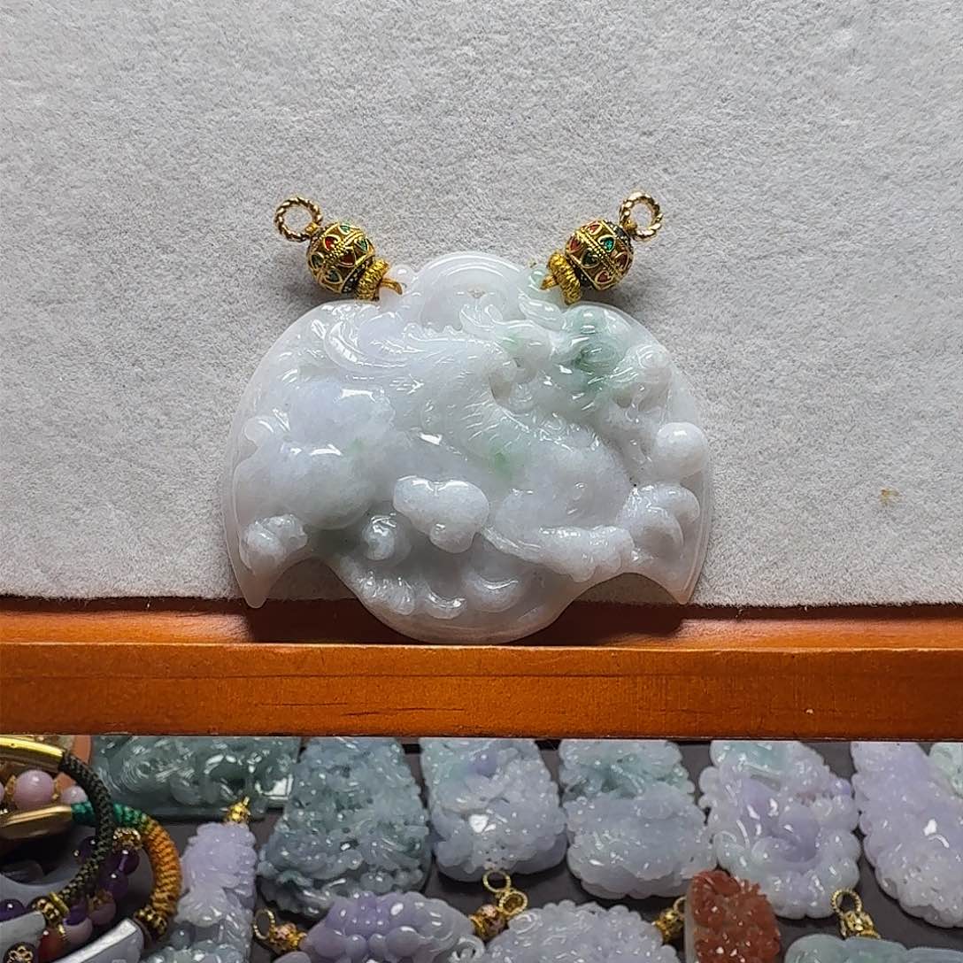 吊坠(赠链)未镶嵌翡翠