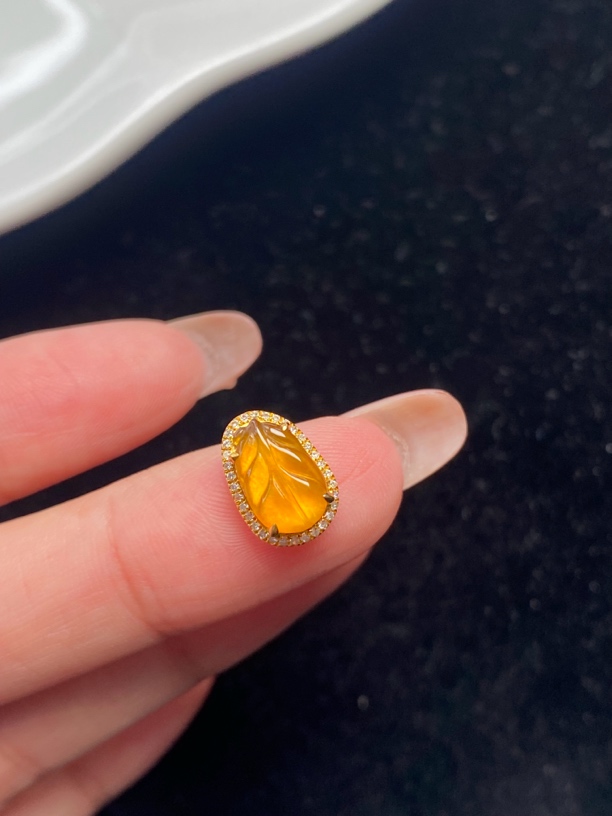 天然缅甸翡翠A货黄翡精品叶子18k金南非钻镶嵌路路通DIY配饰