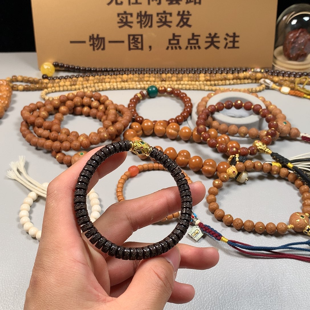 椰蒂吊坠。。。。。。。。。。