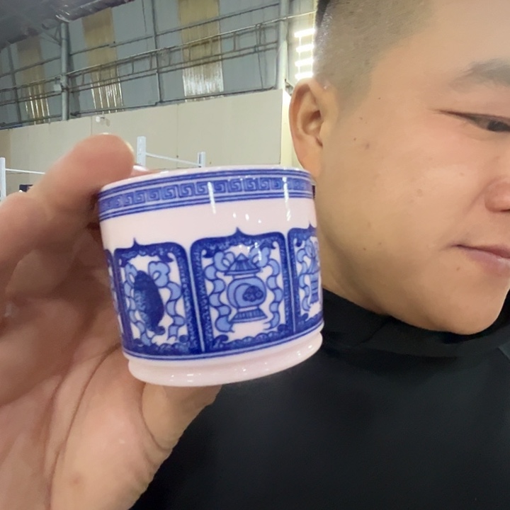 瓷片景德镇陶瓷红稀稀八宝主人杯