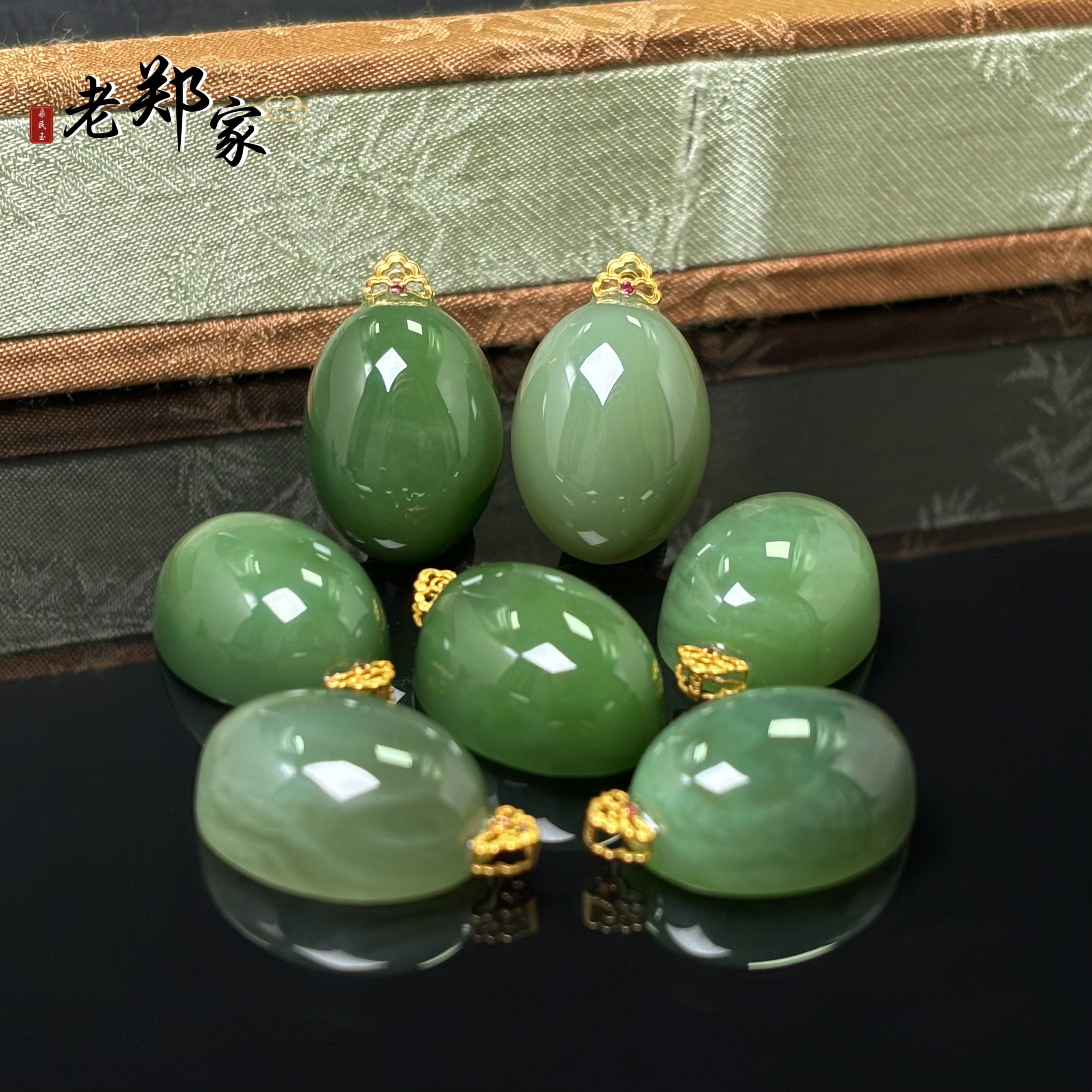 【老郑家】18k金和田玉蛋面吊坠 3065 多样性发一件 约20*15*9mm