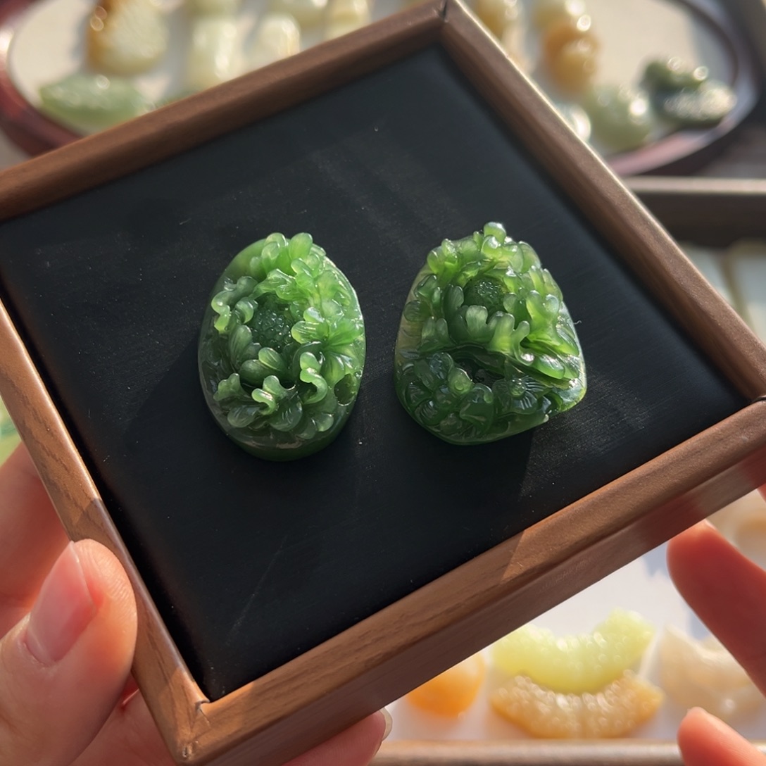 和田玉未镶嵌颈饰699一件