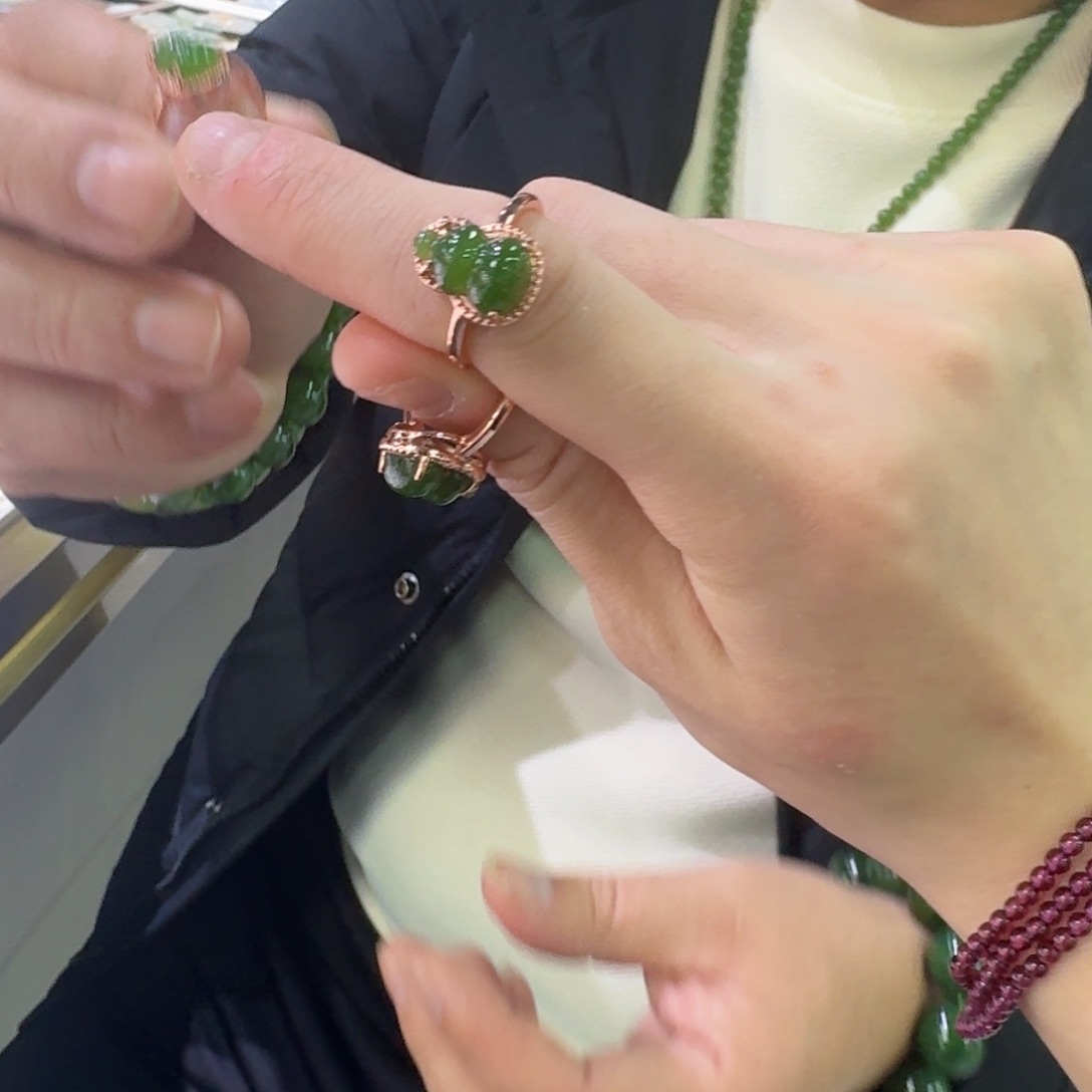 银S925镶嵌戒指和田玉