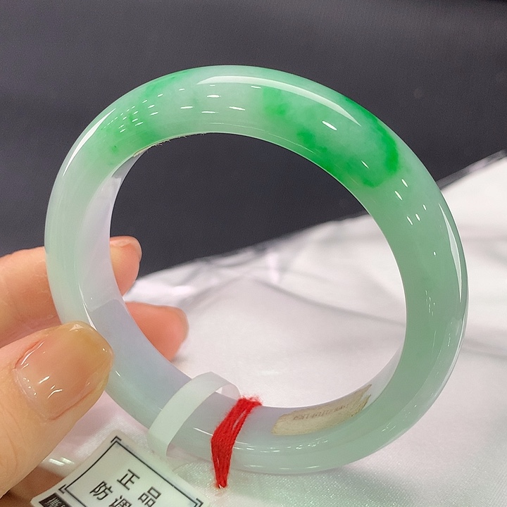 翡翠未镶嵌手镯正圈53-54