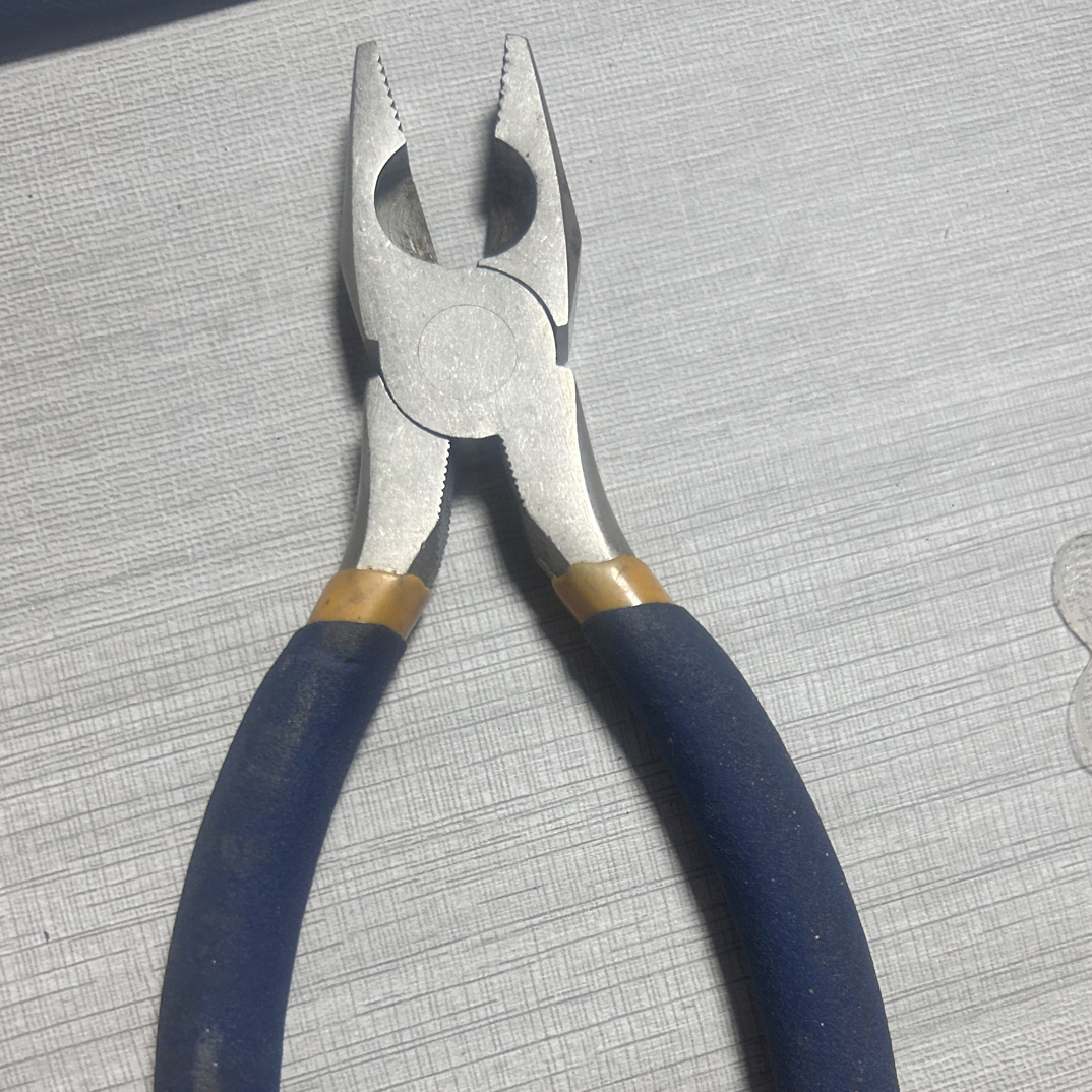 多功能尼龙塑料嘴钳子维修工具钳