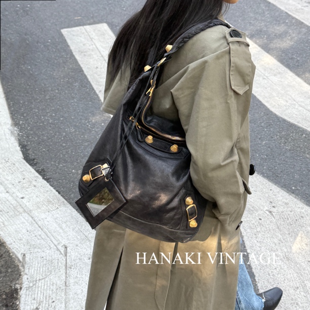 95新 Balenciaga/巴黎世家 花绮中古/巴黎世家黑金腋下hobo机车包