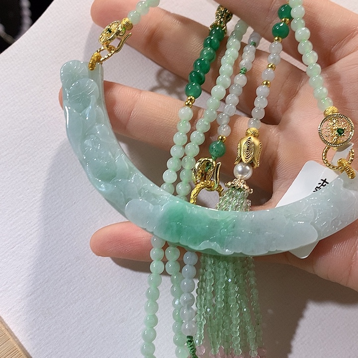 翡翠未镶嵌颈饰翡翠吊坠
