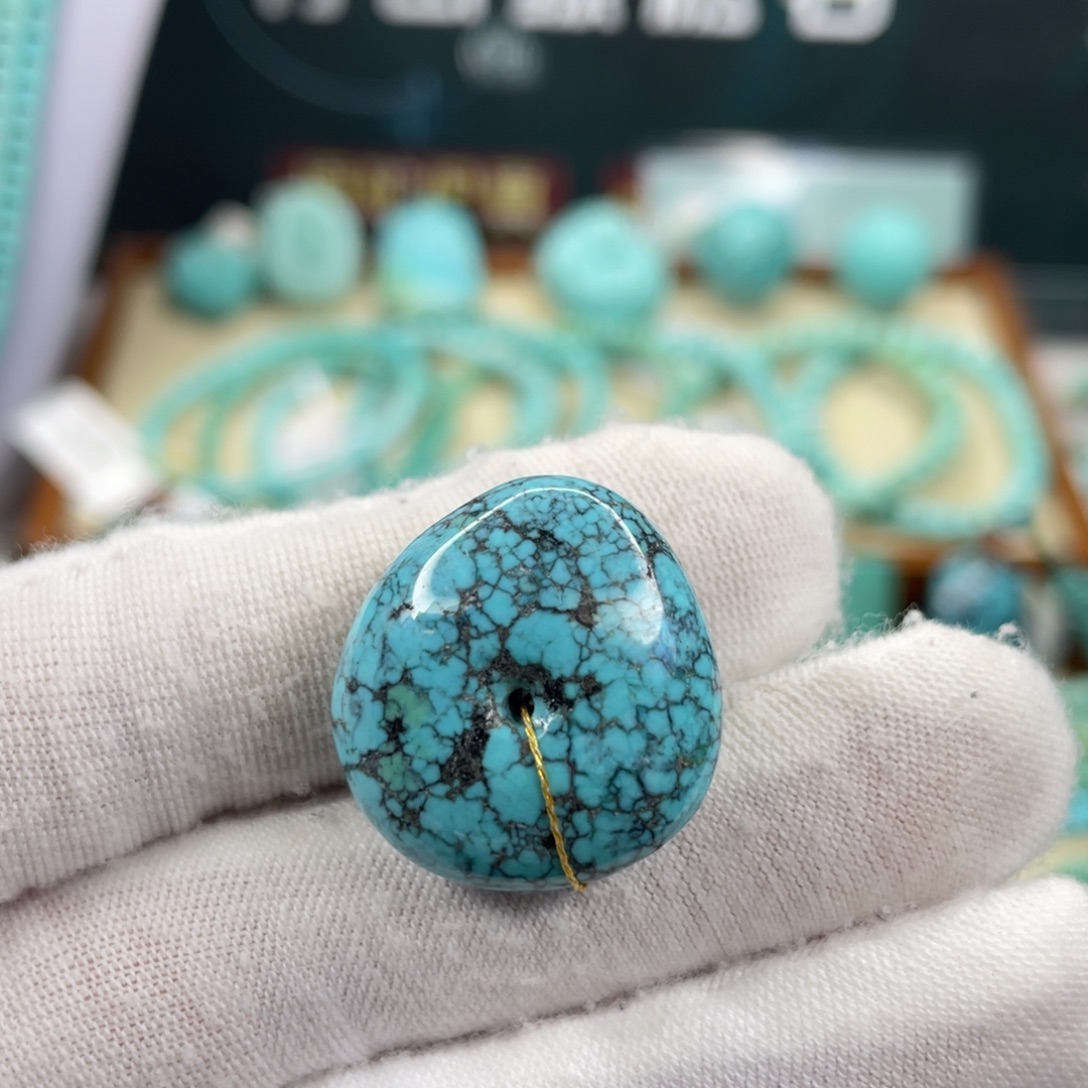 绿松石未镶嵌挂件