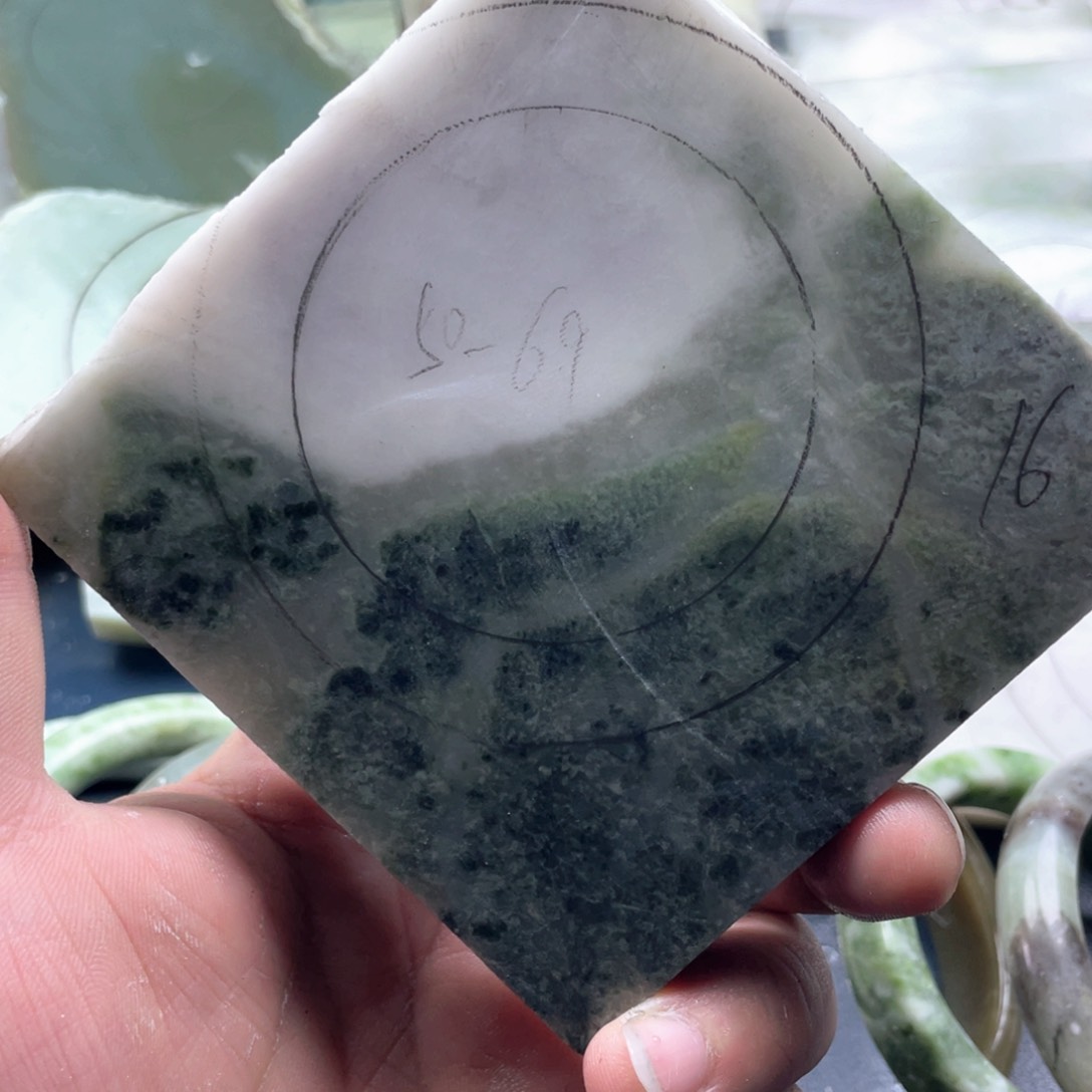 独山玉定制手镯未镶嵌