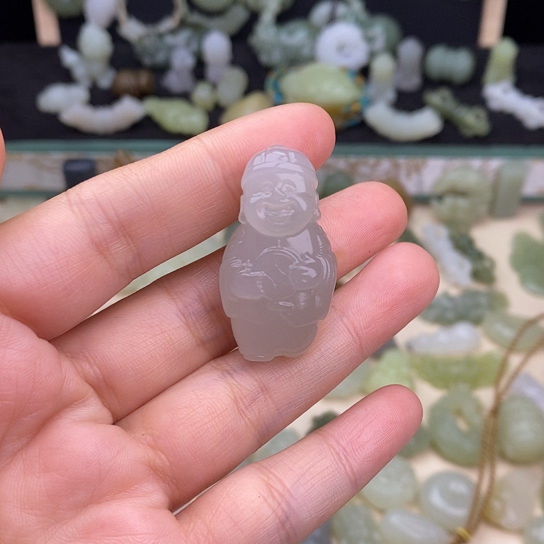 颈饰未镶嵌和田玉西****神