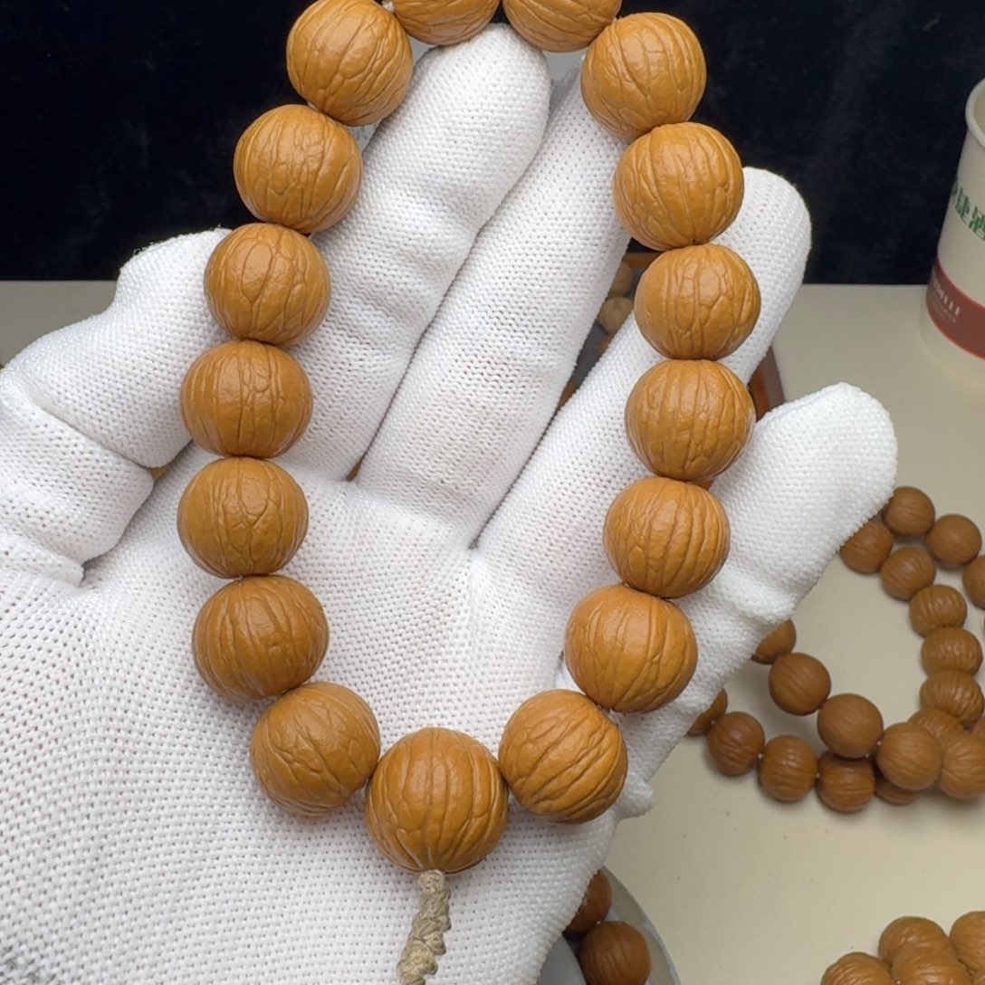 猴头核桃手串謝*聖聚宝盆手持