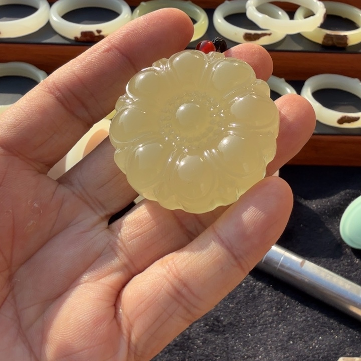 玉黄灯泡猫眼花开富贵吊坠