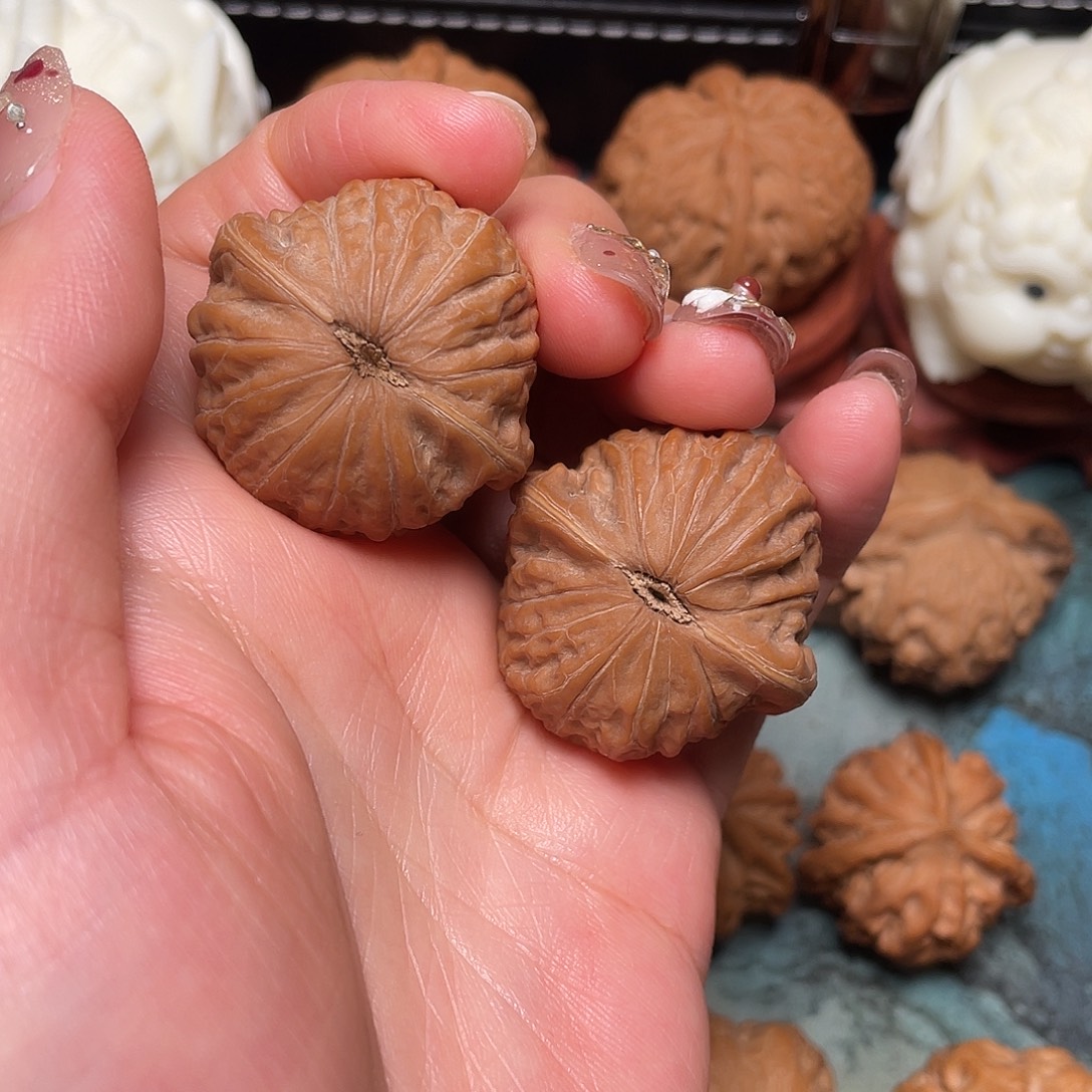 飘***野吊坠文玩核桃34尺铁锤妹妹