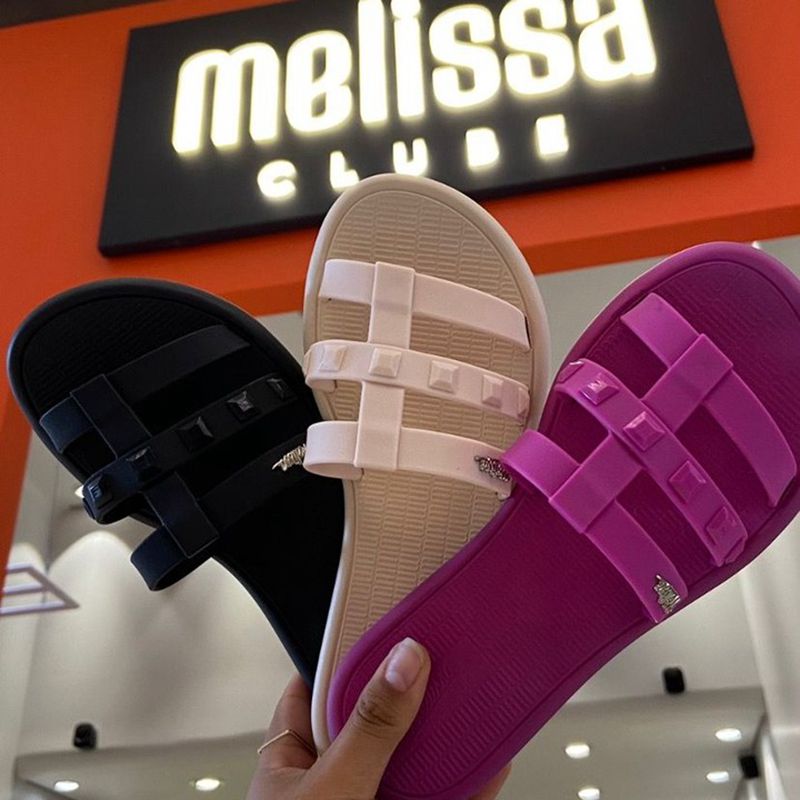 巴西香香鞋新款女士一字拖沙滩鞋果冻鞋休闲平底凉拖外穿百搭时尚