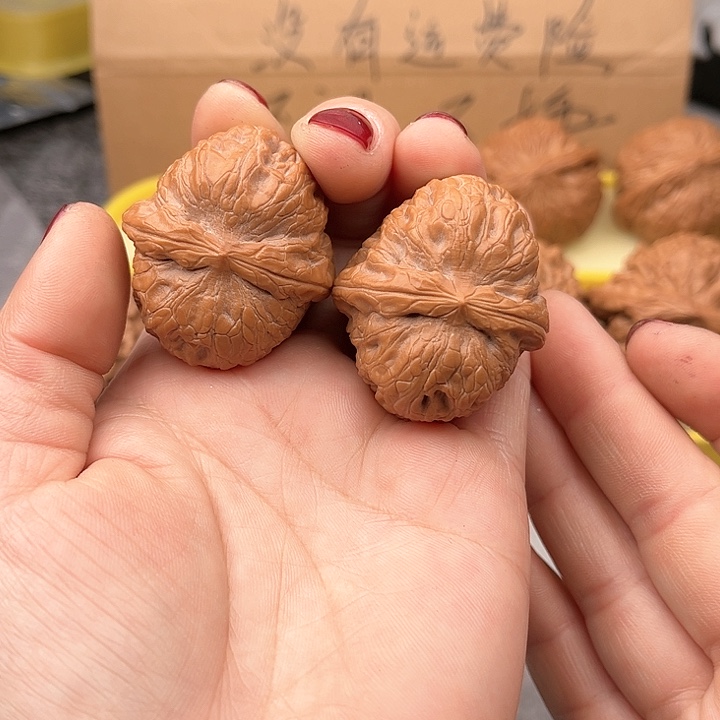 文玩核桃把件元宝修39