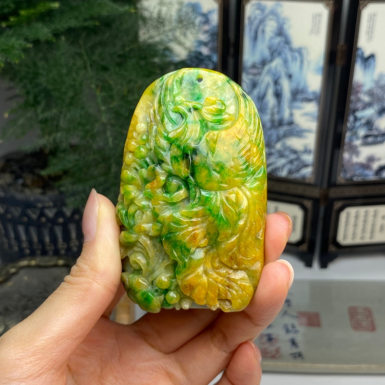 老料黄加绿凤穿牡丹挂件摆件 天然翡翠A货 