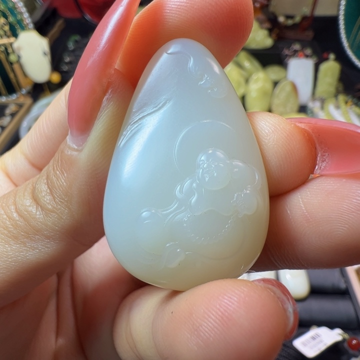 和田玉（白玉）颈饰未镶嵌15.8克，米达吊坠