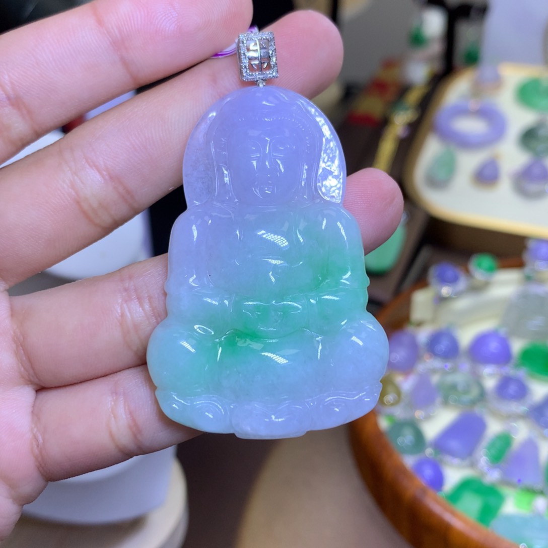 翡翠18K金镶嵌颈饰翡翠