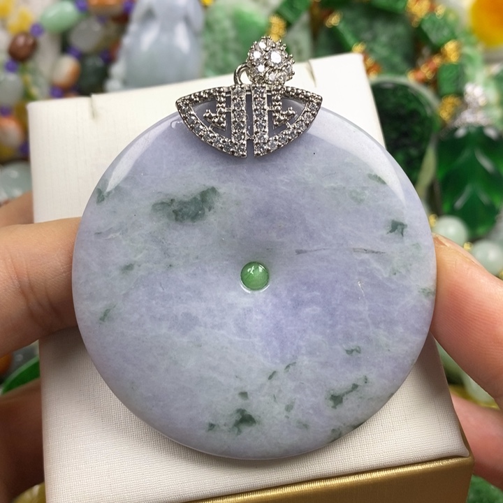 翡翠未镶嵌吊坠(赠链)