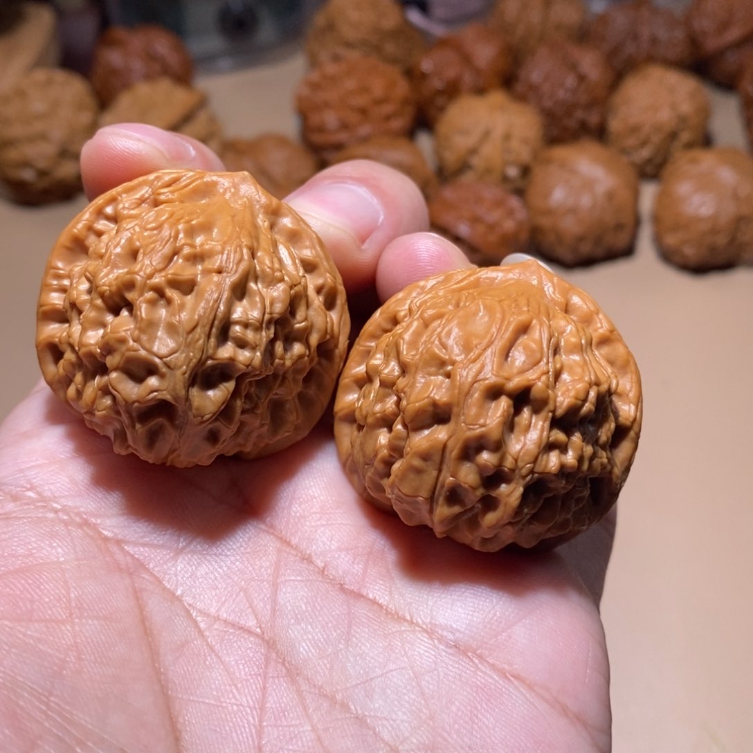 文玩核桃把件全品无修42尺S级玉枕元宝