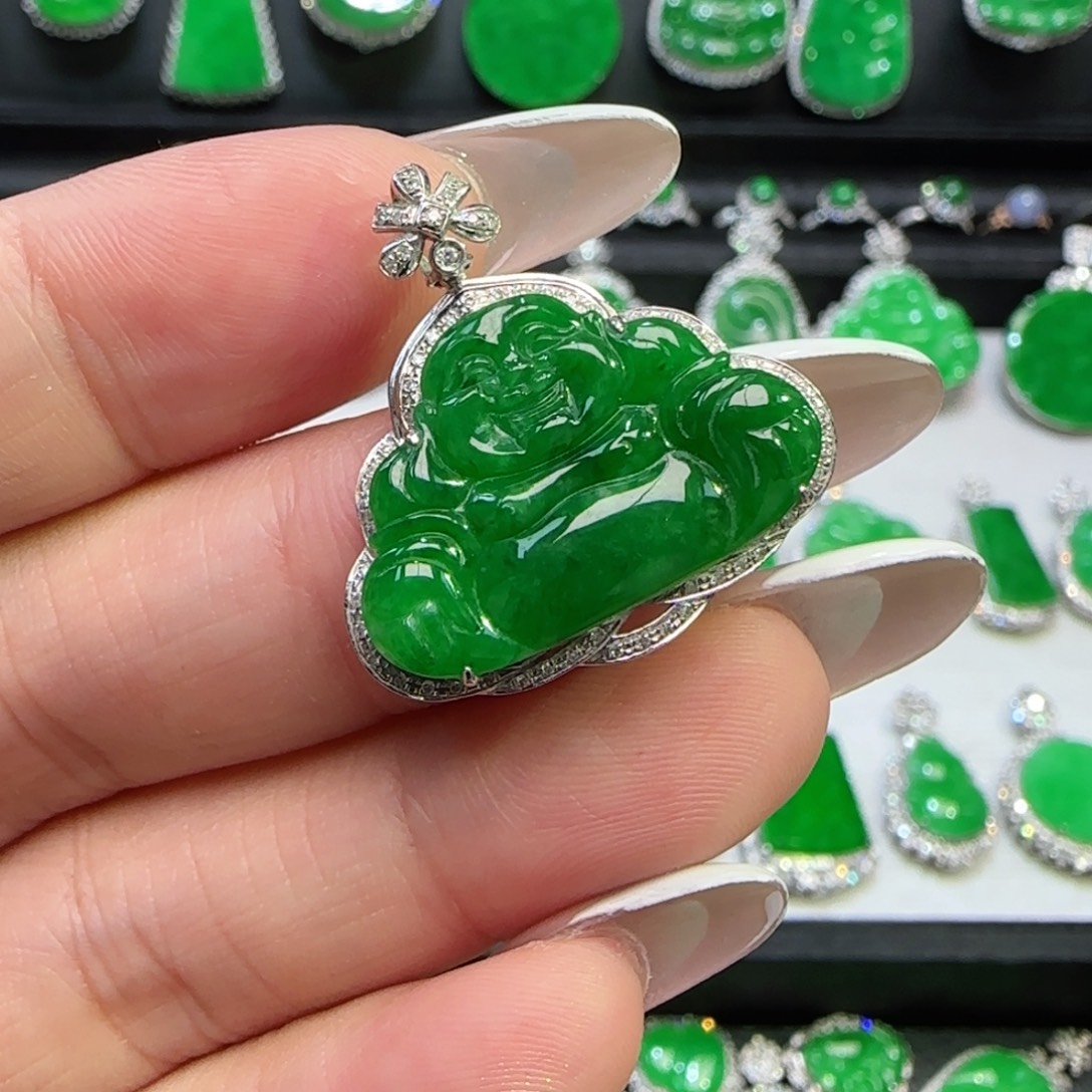 翡翠18K金镶嵌颈饰佛公