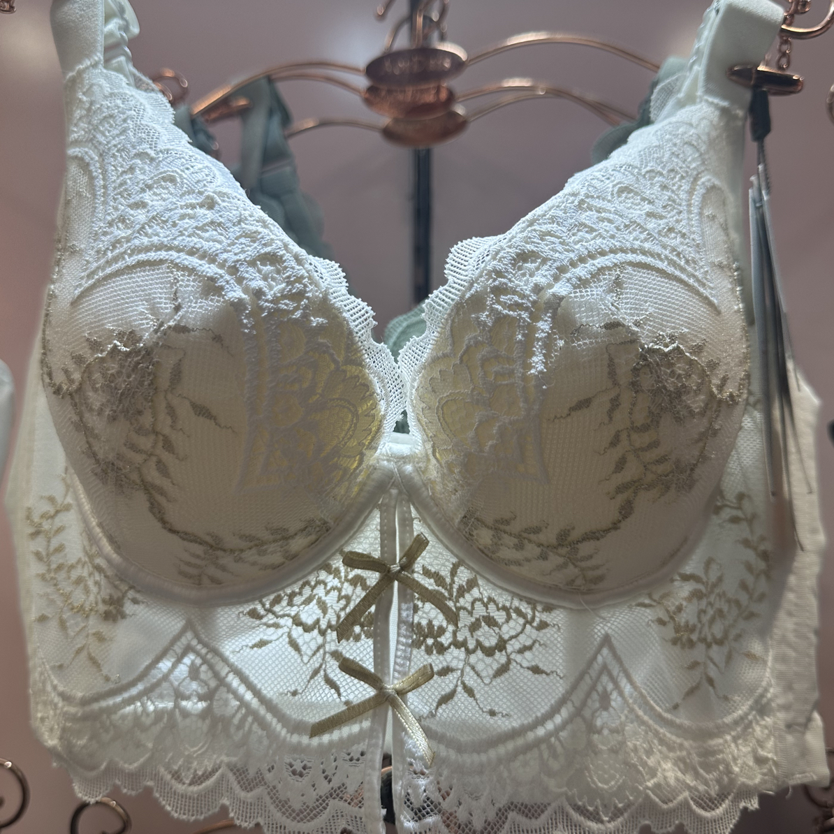k小姐断码孤品捡漏调整型聚拢收副乳上托防下垂塑形美体女士文胸