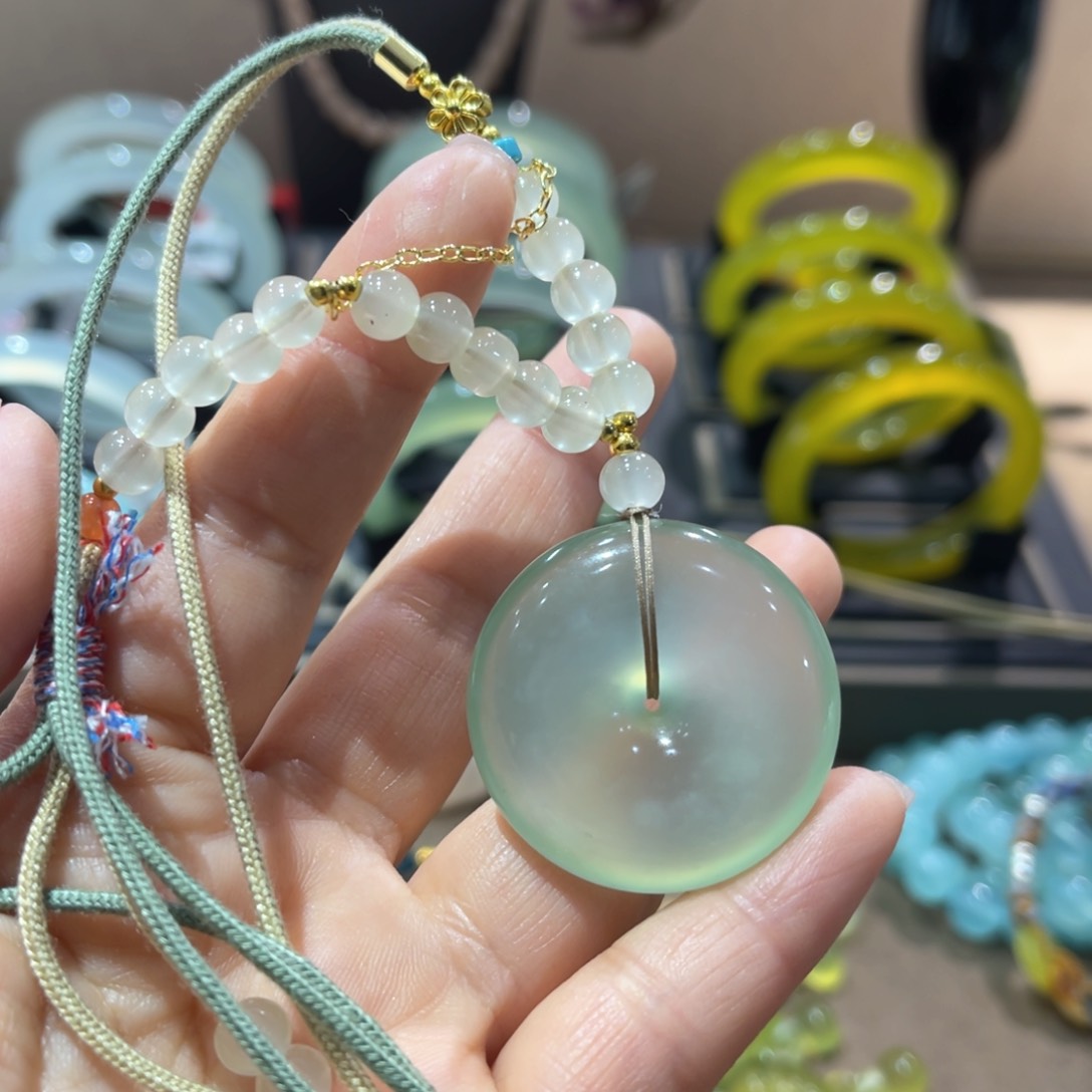 岫玉手镯未镶嵌手镯