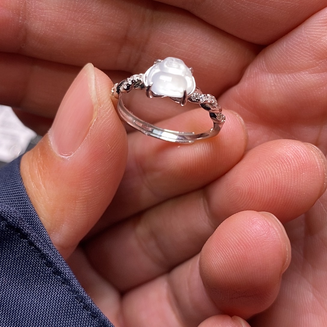 翡翠银S925镶嵌戒指佛戒指