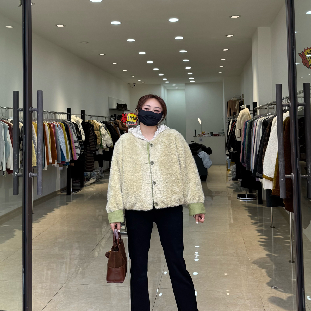 黑色德容九分烟管裤