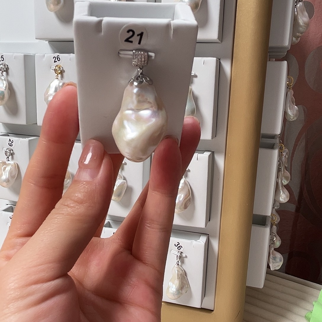 银S925镶嵌淡水珍珠颈饰