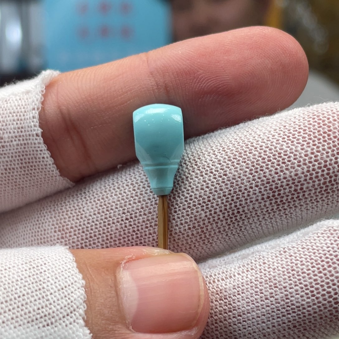 绿松石未镶嵌挂件